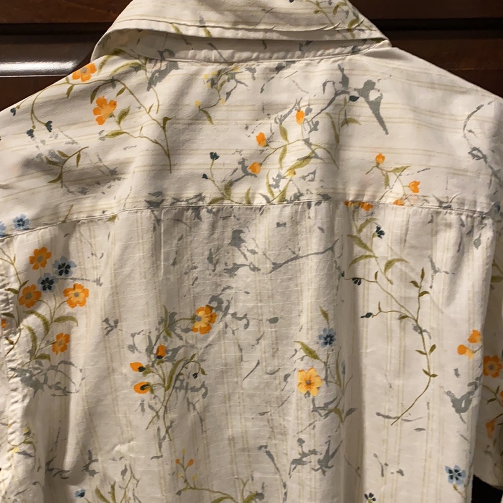 Shirt - Picture 6 of 7
